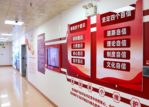 强化标杆引领，推进阵地建设